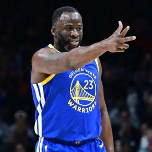 体育赛事-缺阵17分钟狂输23分！格林下场成比赛转折，勇士防守崩盘暴露隐患