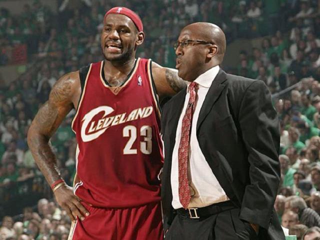1673423568050030596.jpg 130419162853-mike-brown-cleveland-cavaliers-coach-single-image-cutjpg.jpg